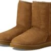 UGG Classic Short II